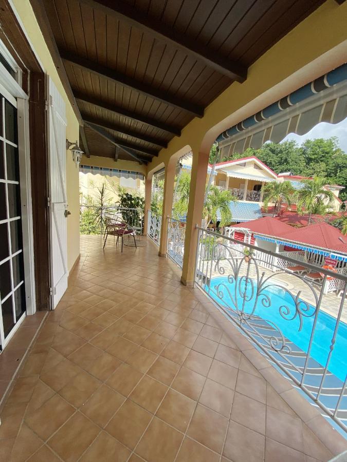 Appartement d'une chambre avec piscine partagee jacuzzi et terrasse a Pointe Noire a 2 km de la plage Extérieur photo